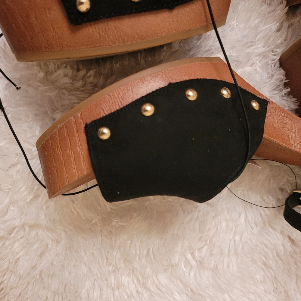Express unique Studded Platform - Picture 5 of 9